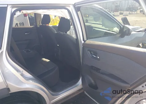 2021 Nissan Rogue Sv Fwd z USA, uszkodzony, nr VIN 5N1AT3BA8MC737739